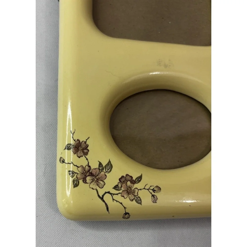 Vtg Ceramic 9 Pictures-  Photo Frame Cottage Granny Core 11.5